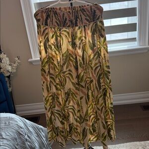 True Destinations Pant Size M BNWOT